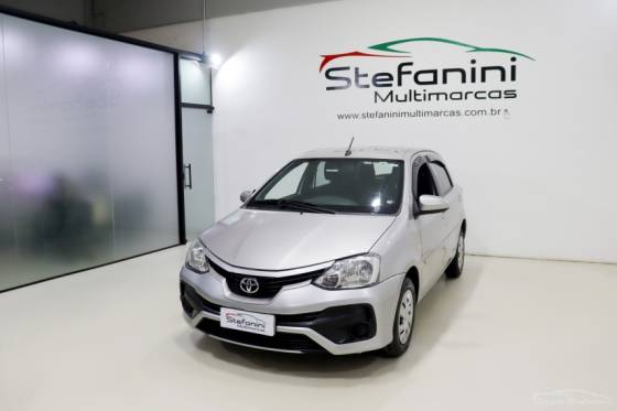 TOYOTA ETIOS 1.5 XS 16V FLEX 4P AUTOMÁTICO TOYOTA ETIOS 1.5 XS 16V FLEX 4P AUTOMÁTICO